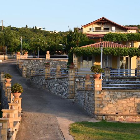 Alexandros Seaside Family Apartments & Villas - Paradise, 7' From Petalidi Kalamaki  Eksteriør billede