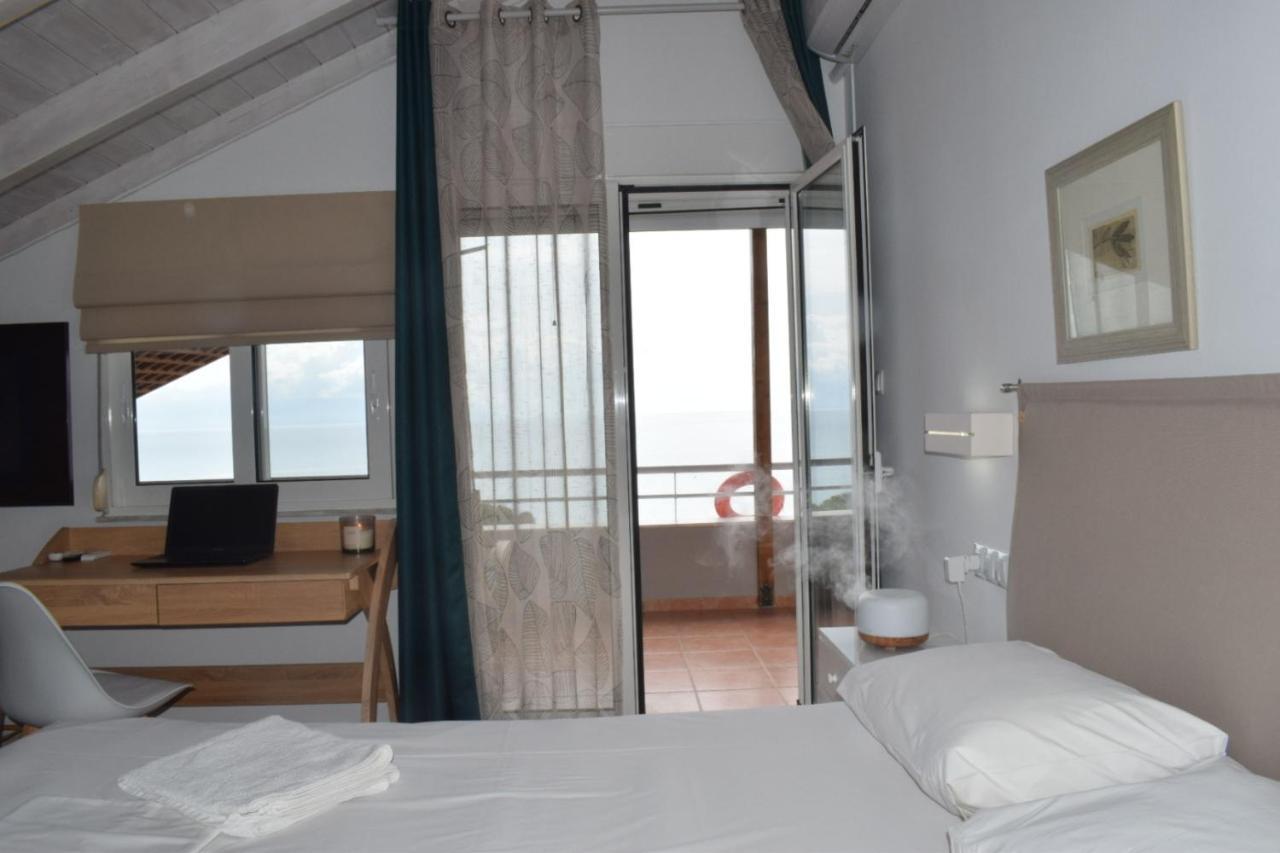 Alexandros Seaside Family Apartments & Villas - Paradise, 7' From Petalidi Kalamaki  Eksteriør billede
