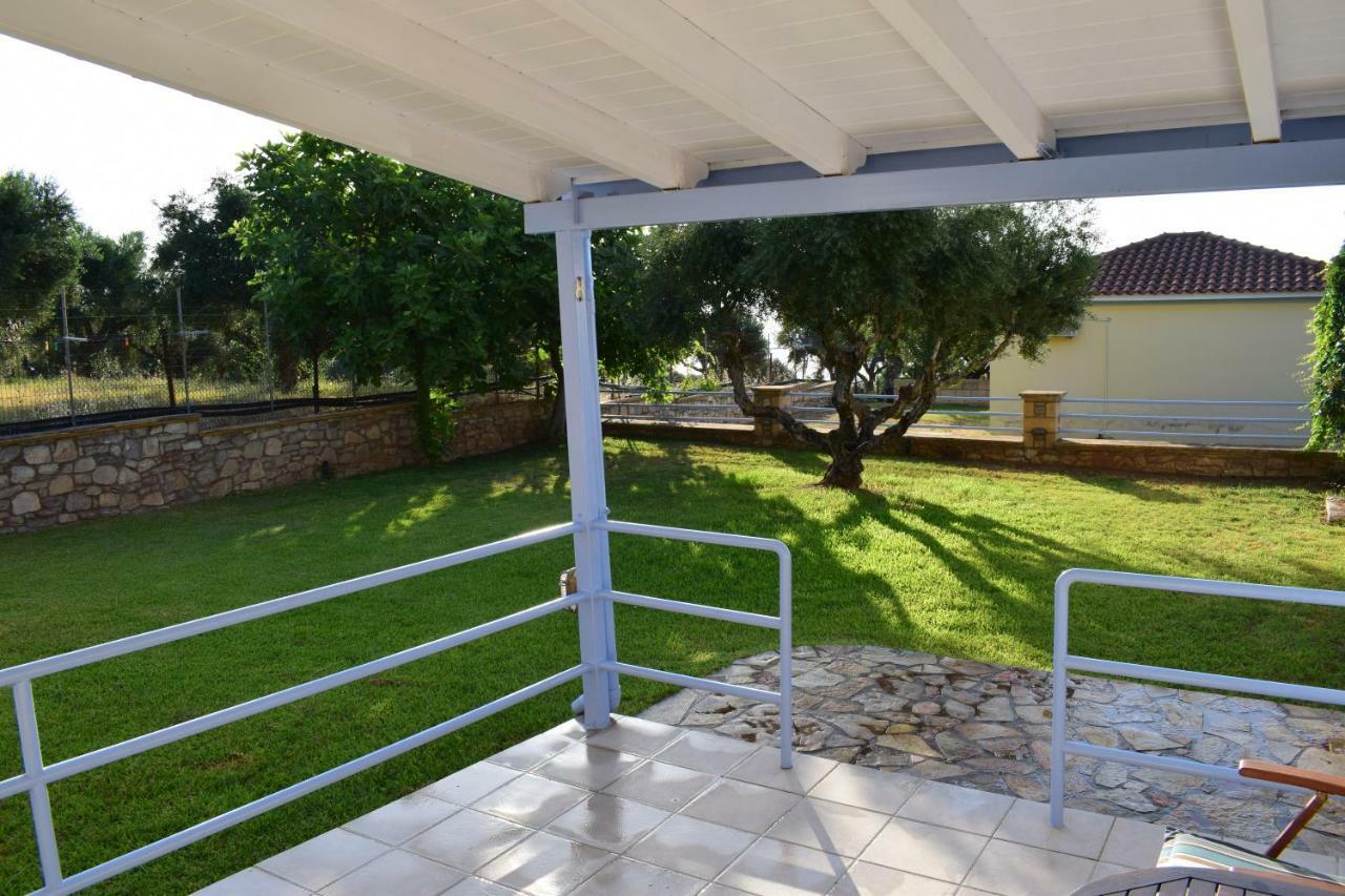 Alexandros Seaside Family Apartments & Villas - Paradise, 7' From Petalidi Kalamaki  Eksteriør billede