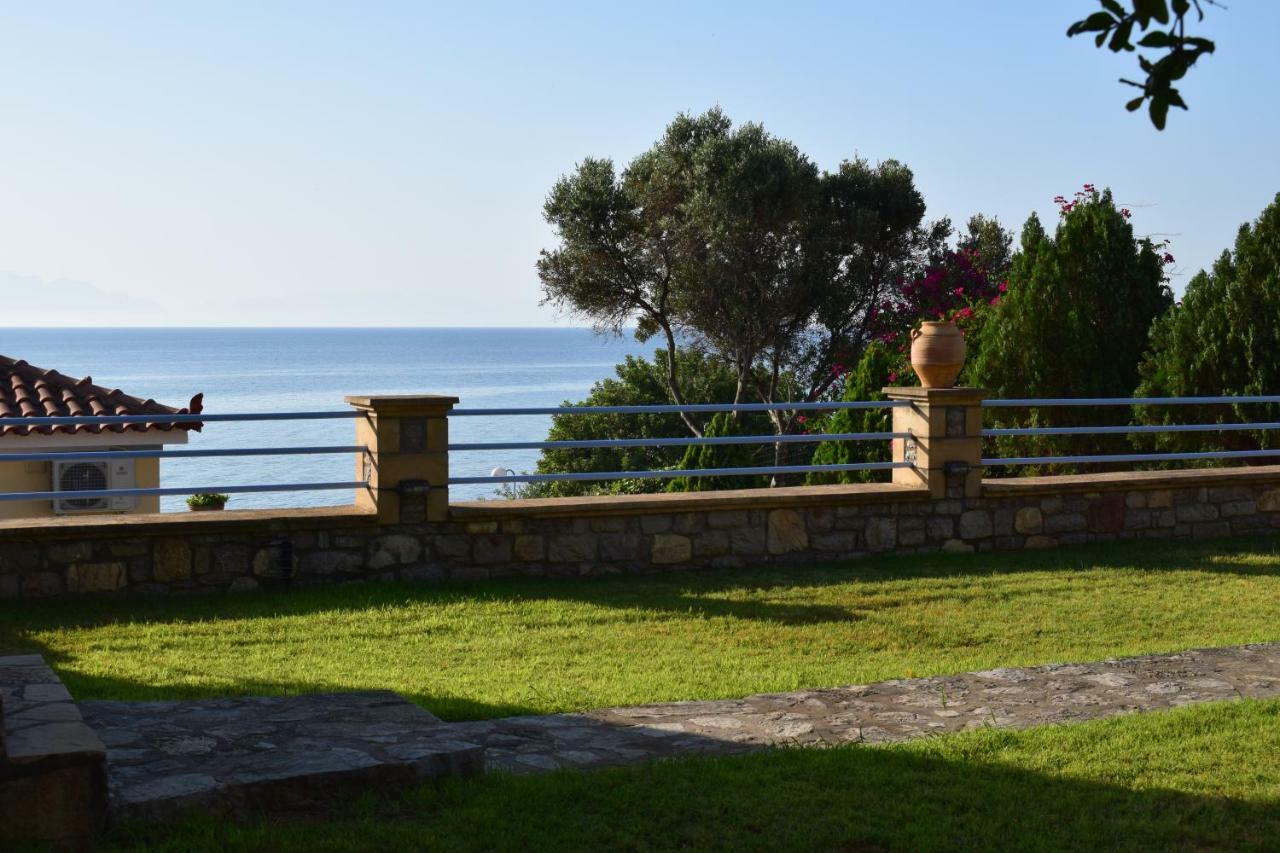 Alexandros Seaside Family Apartments & Villas - Paradise, 7' From Petalidi Kalamaki  Eksteriør billede