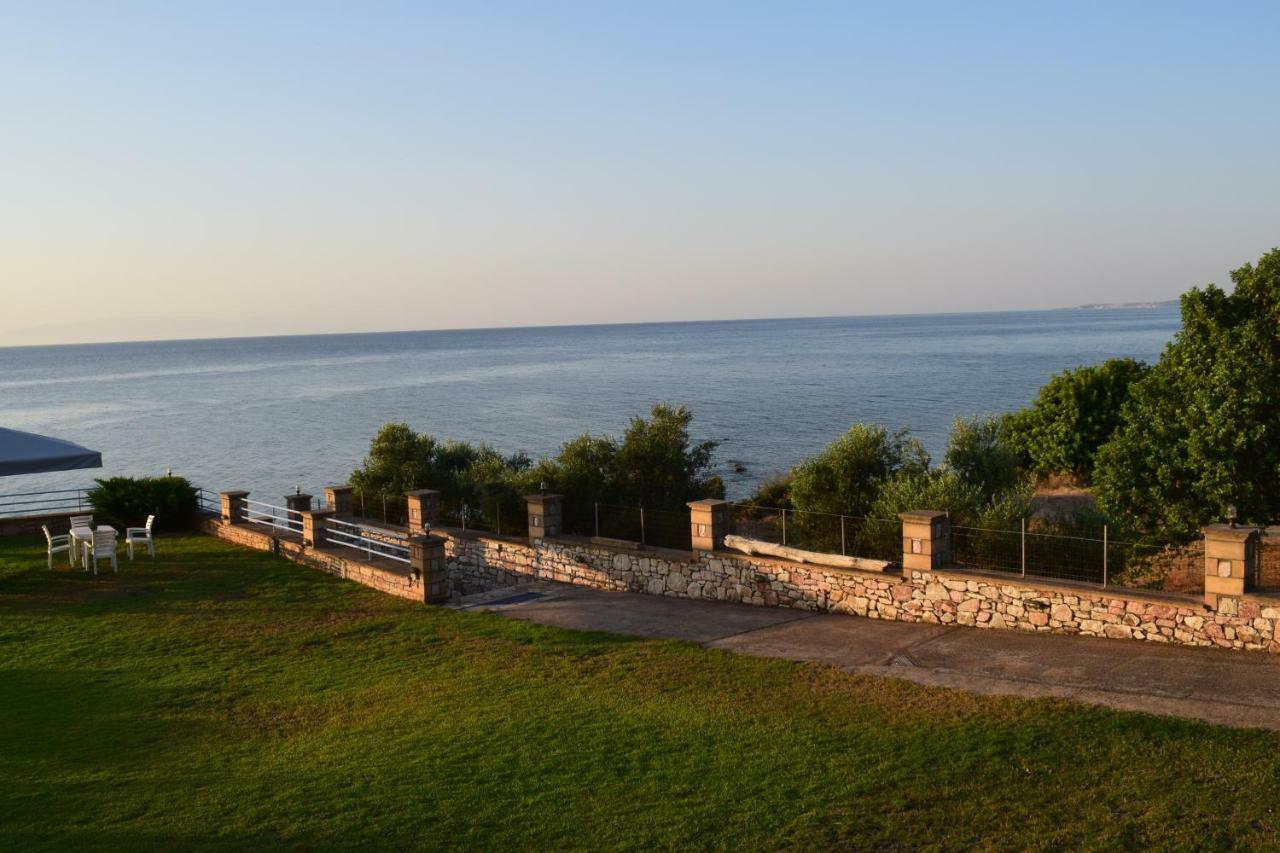Alexandros Seaside Family Apartments & Villas - Paradise, 7' From Petalidi Kalamaki  Eksteriør billede