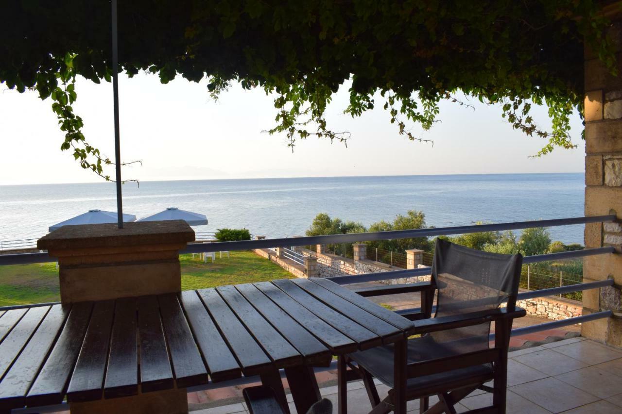 Alexandros Seaside Family Apartments & Villas - Paradise, 7' From Petalidi Kalamaki  Eksteriør billede