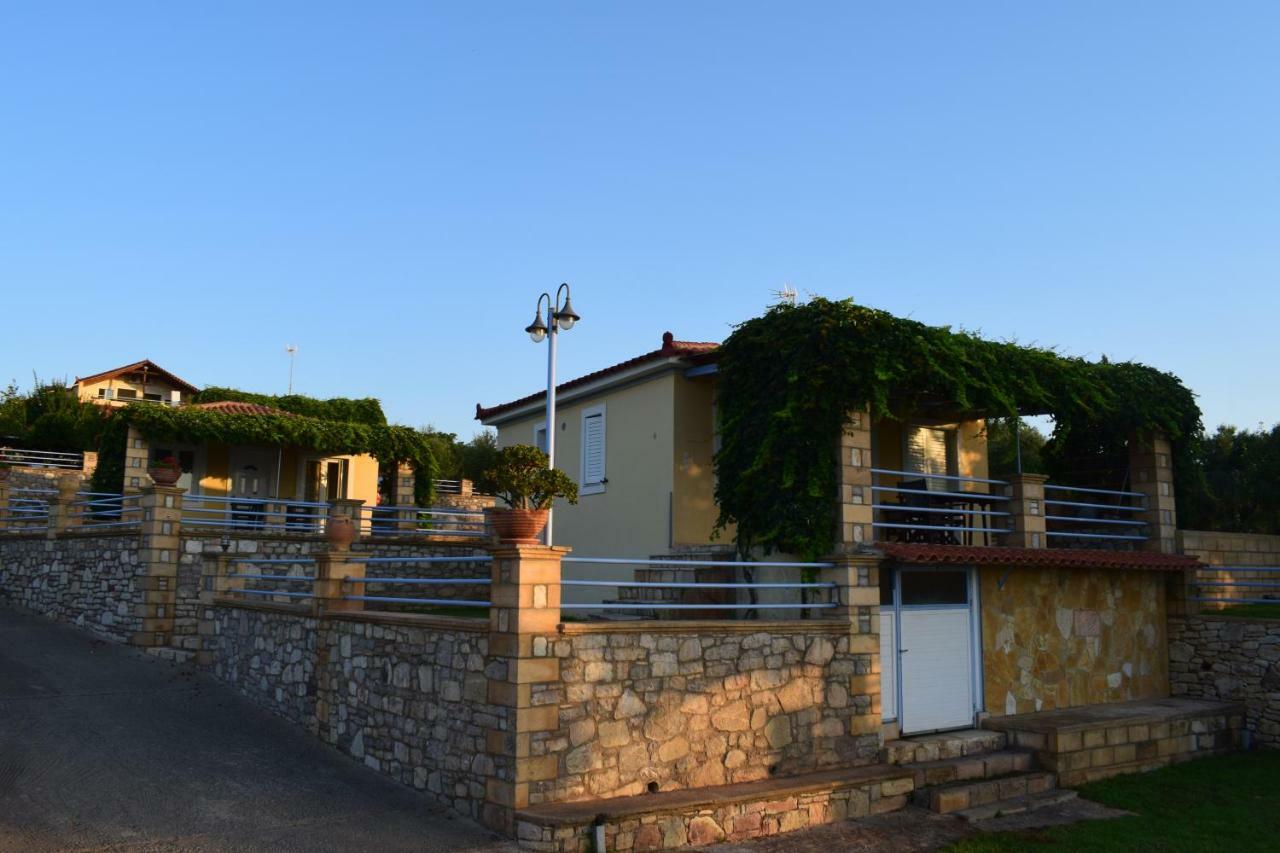 Alexandros Seaside Family Apartments & Villas - Paradise, 7' From Petalidi Kalamaki  Eksteriør billede