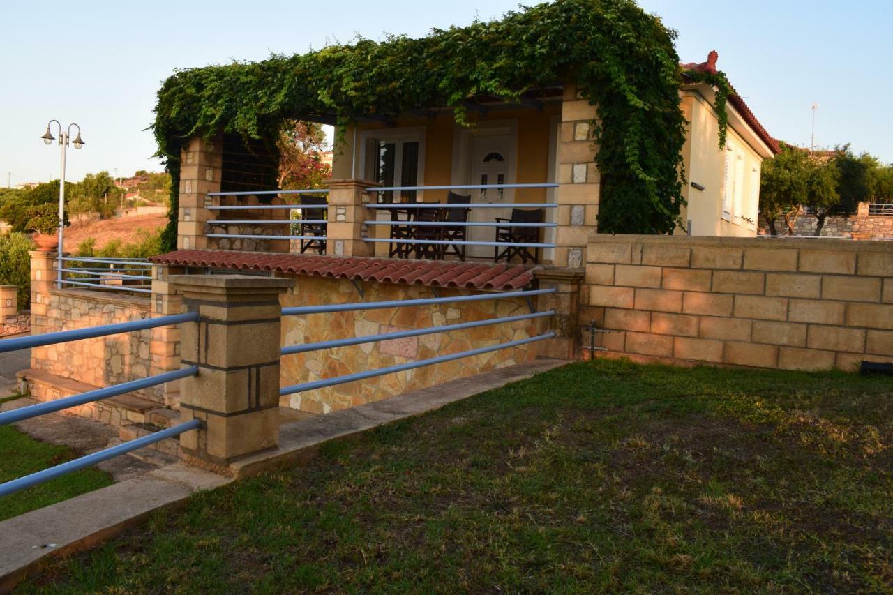 Alexandros Seaside Family Apartments & Villas - Paradise, 7' From Petalidi Kalamaki  Eksteriør billede