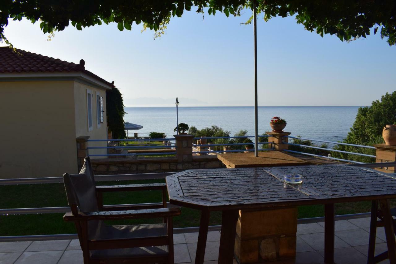 Alexandros Seaside Family Apartments & Villas - Paradise, 7' From Petalidi Kalamaki  Eksteriør billede
