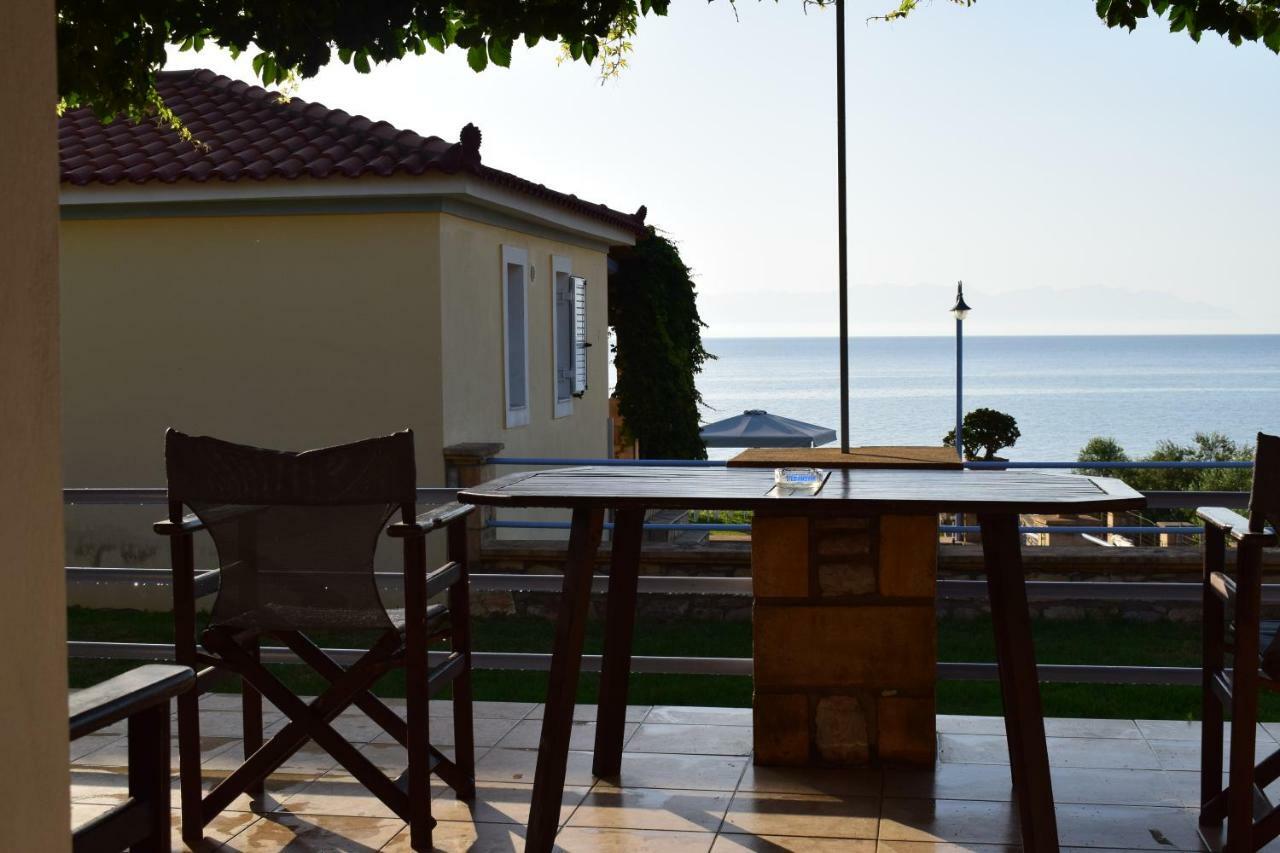 Alexandros Seaside Family Apartments & Villas - Paradise, 7' From Petalidi Kalamaki  Eksteriør billede