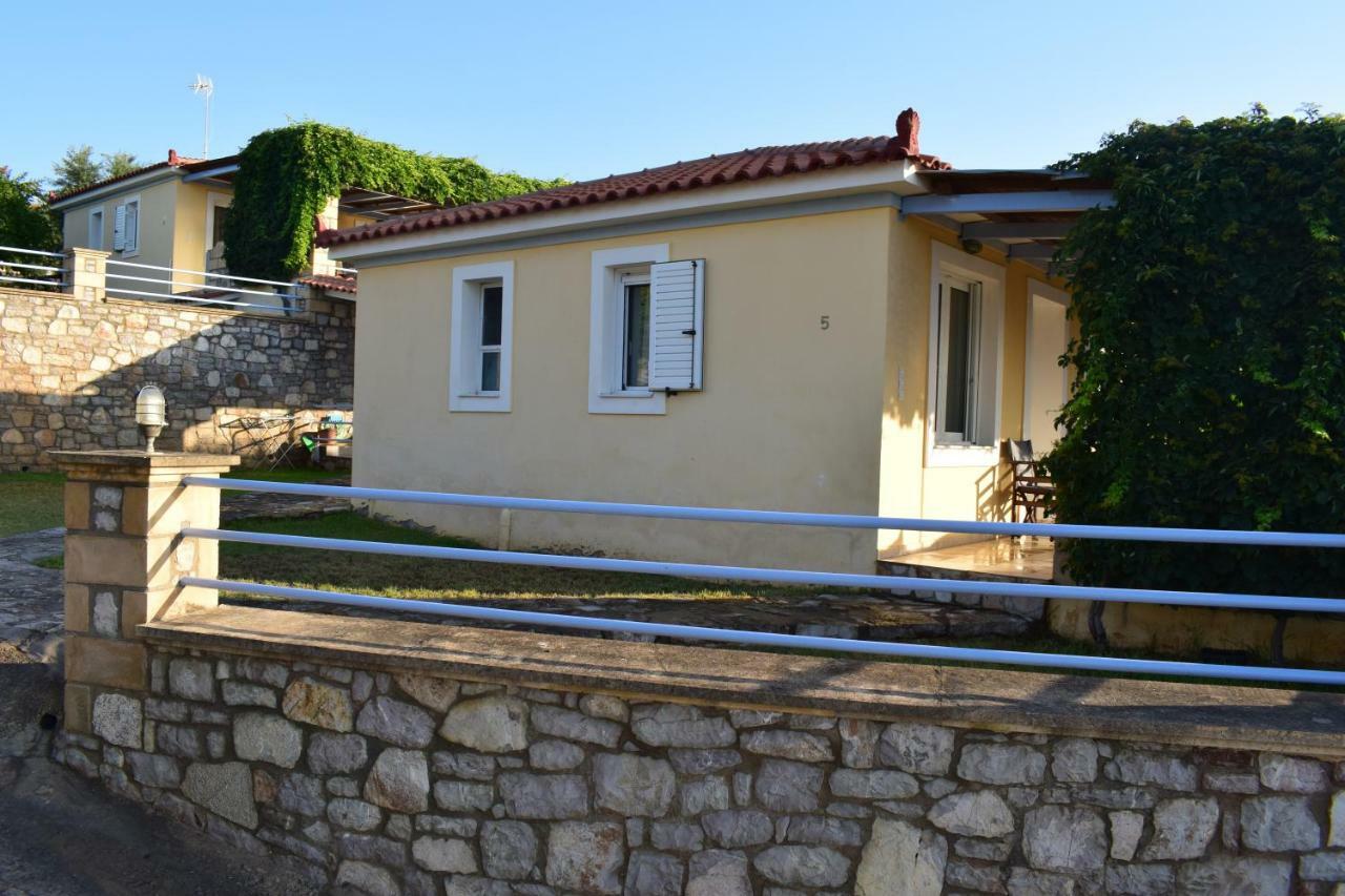 Alexandros Seaside Family Apartments & Villas - Paradise, 7' From Petalidi Kalamaki  Eksteriør billede